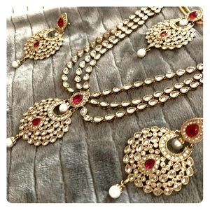 Kundan indian/pakistani jewelry set!